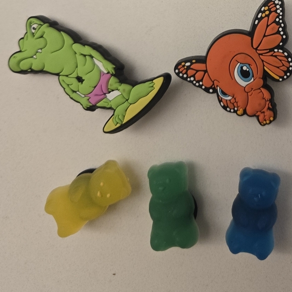 Misc Crocs Jibbitz And Charms Hong Kong Pieces - Picture 4 of 6